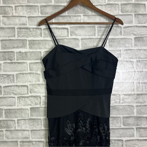 Alex Evenings Black Forman Midi Dress Sleeveless Strappy Floral Embellished 10 - Picture 2 of 9